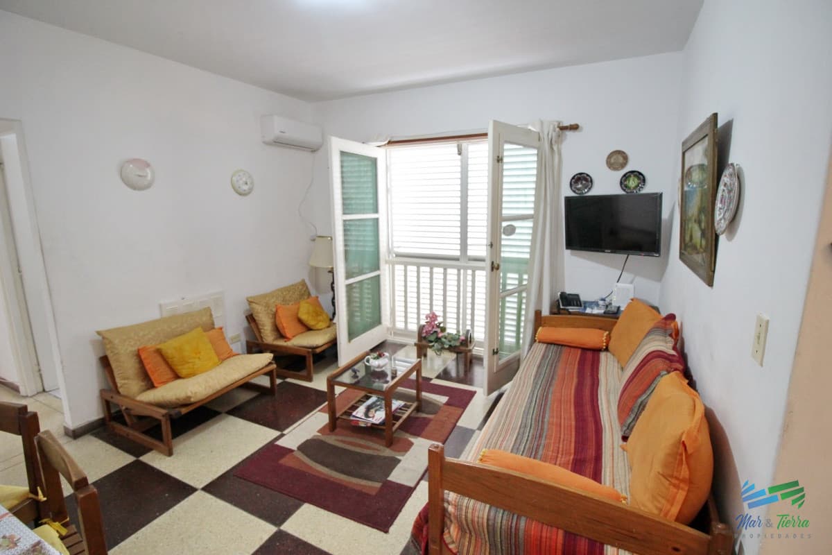 Apartamento en alquiler y venta en Península- Punta del Este