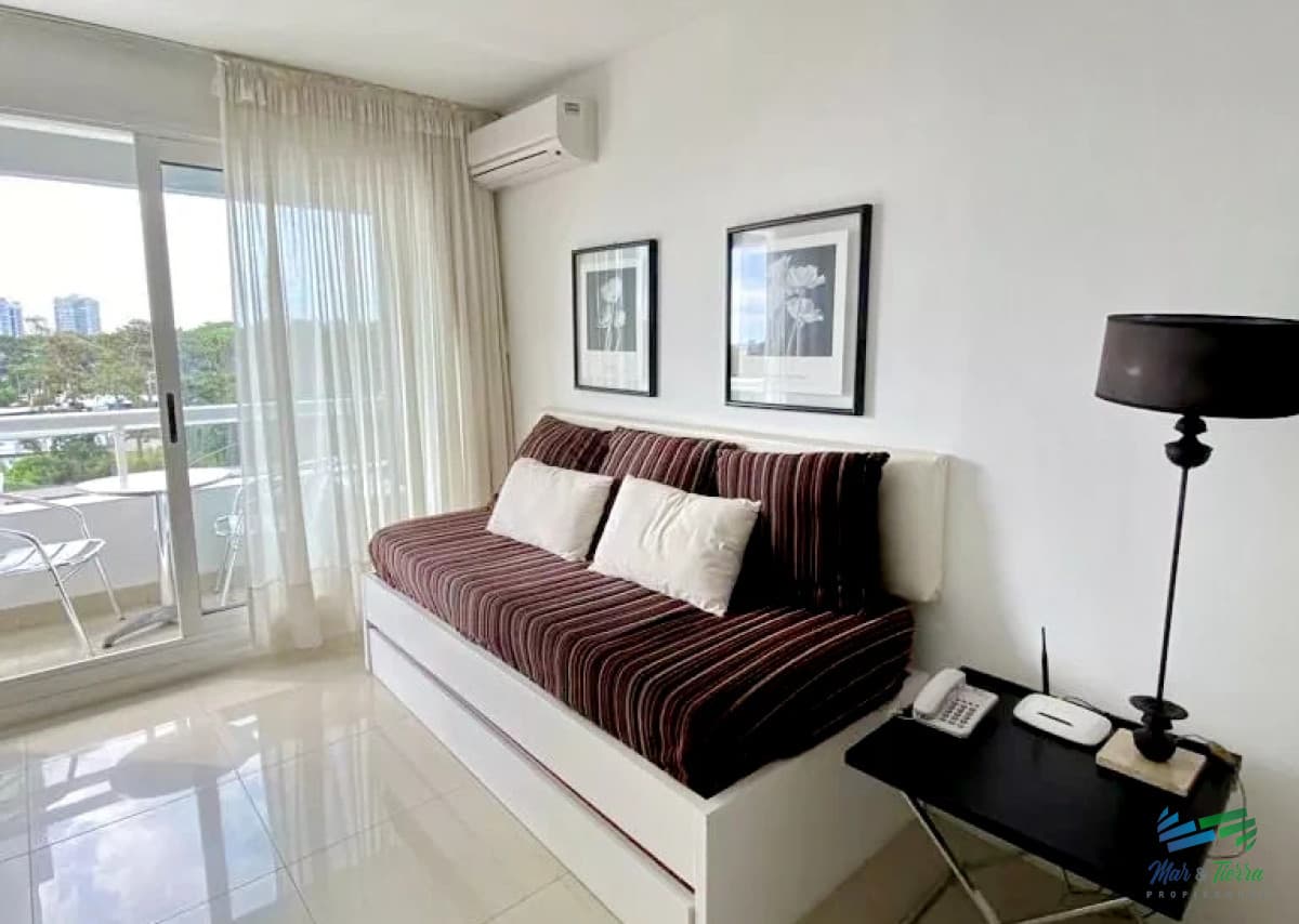 Alquilo apartamento de 1 dormitorio en Roosevelt, Punta del Este