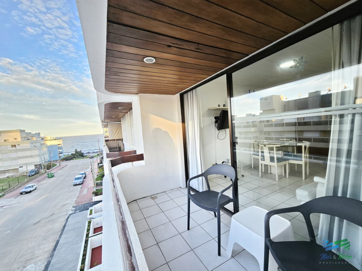 Alquilo por invierno apartamento de 2 dormitorios en Peninsula, Punta del Este