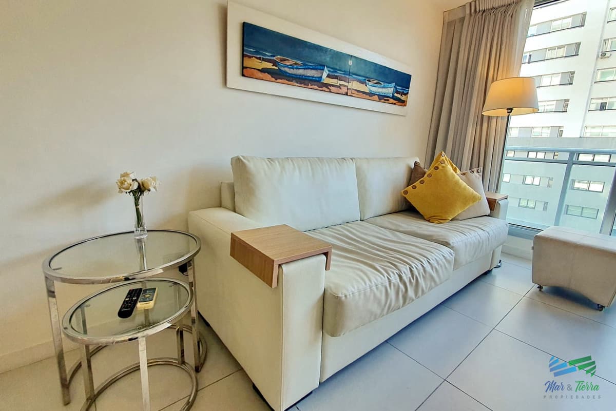 APARTAMENTO 1 DORMITORIO EN ALQUILER, CON SERVICIOS, AV.ROOSEVELT, PUNTA DEL ESTE