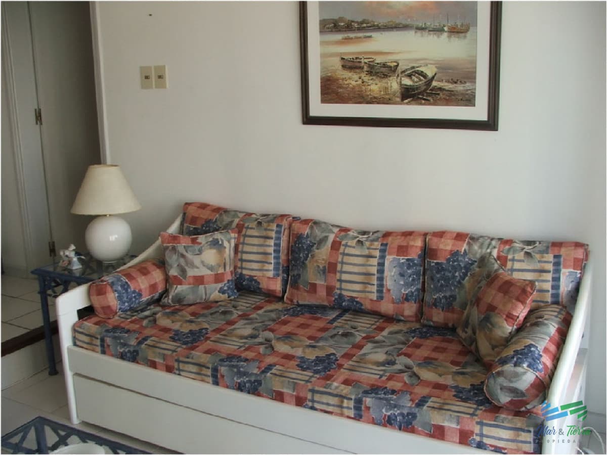 Apartamento en Brava, 1 dormitorios *