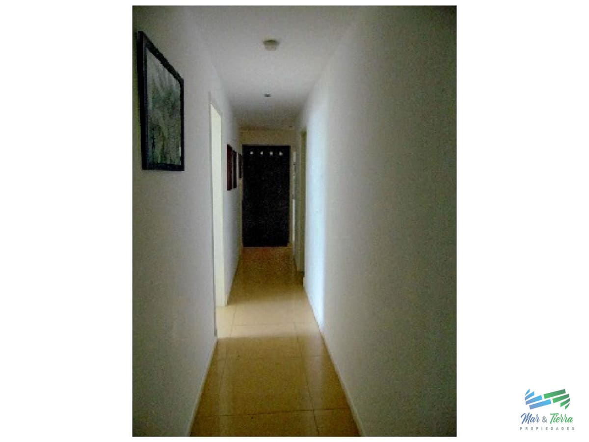 Apartamento en Brava, 3 dormitorios *