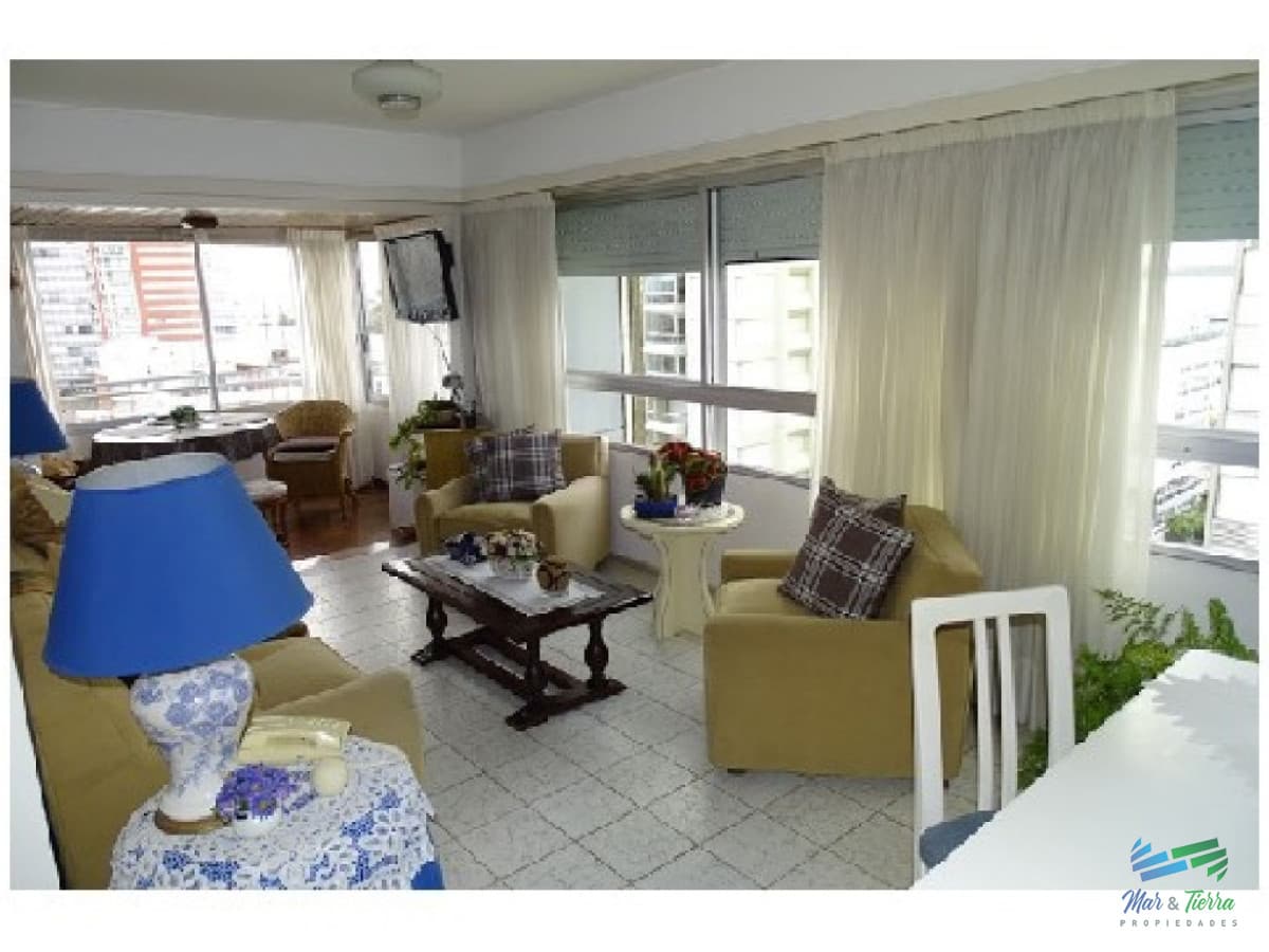 Apartamento en Peninsula, 2 dormitorios *