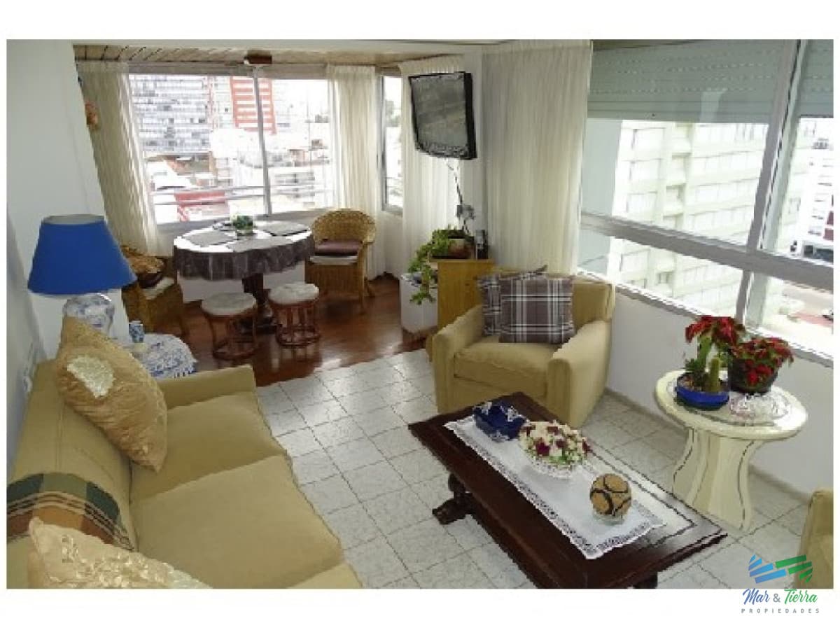 Apartamento en Peninsula, 2 dormitorios *