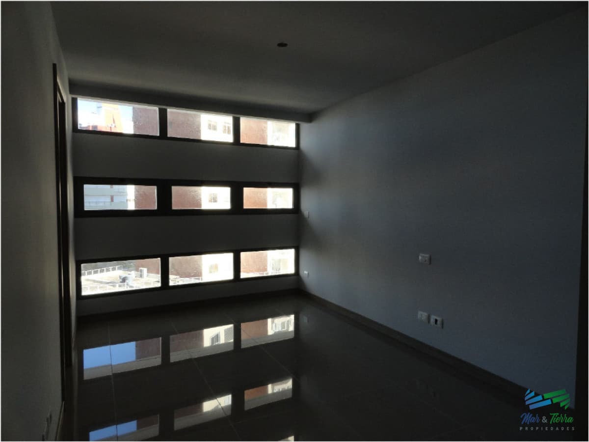 Apartamento en Brava, 2 dormitorios *
