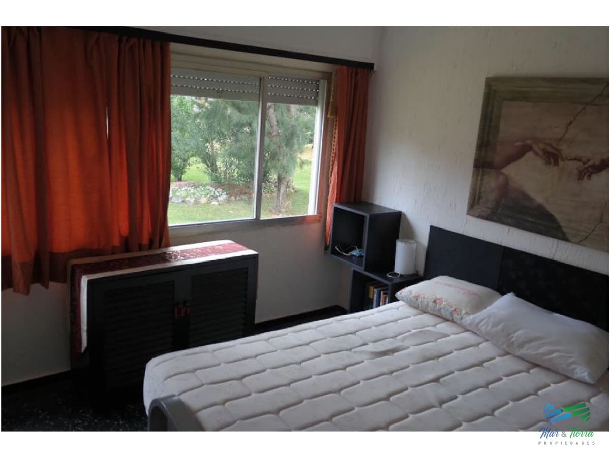 Apartamento de 1 dormitorio en venta en Mansa, Punta del Este.