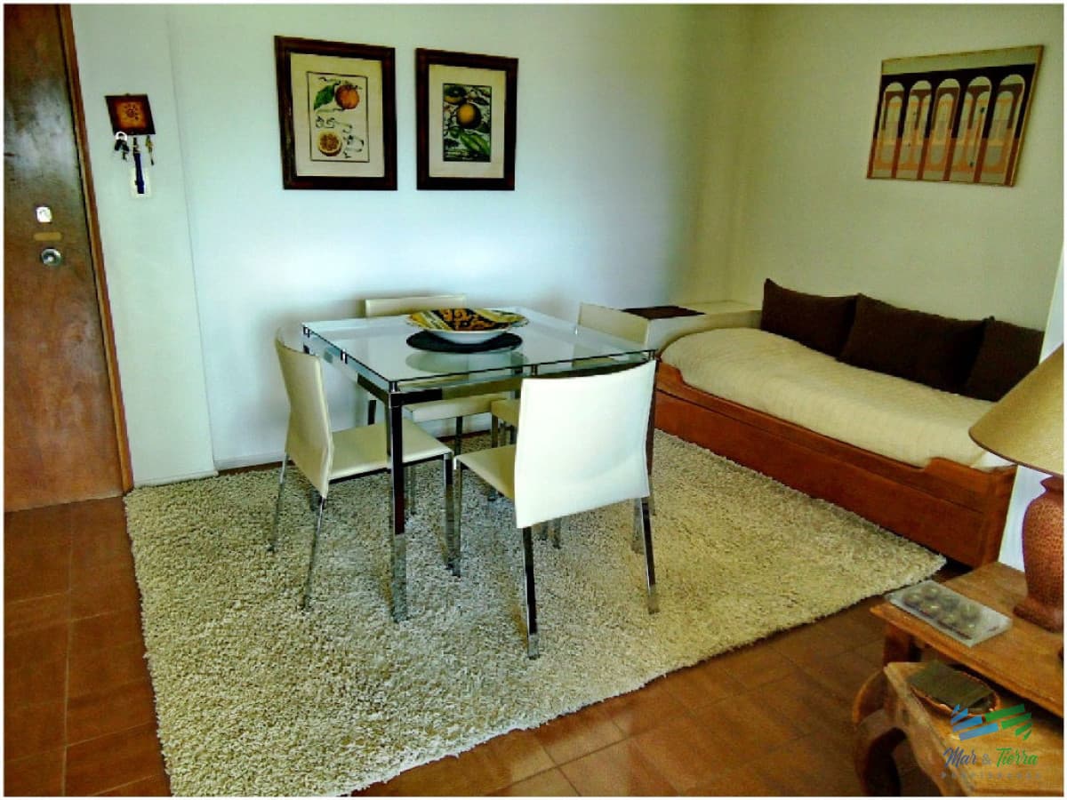 Apartamento en Brava, 1 dormitorios *