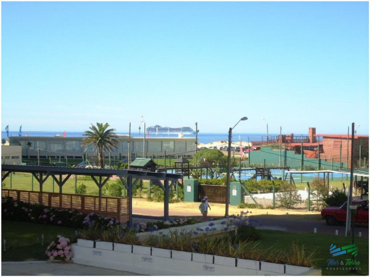 Apartamento en Brava, 1 dormitorios *