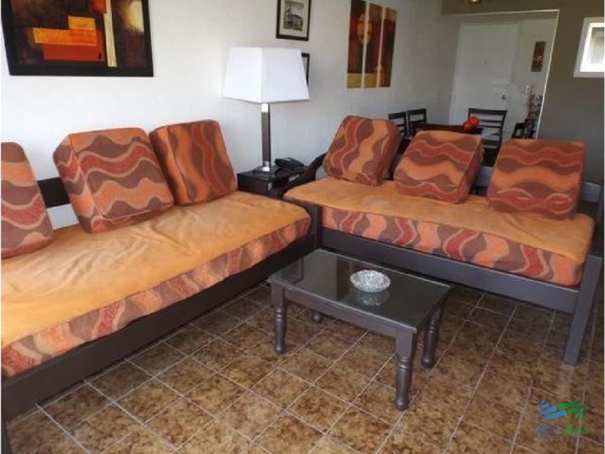 Apartamento en Brava, 2 dormitorios *