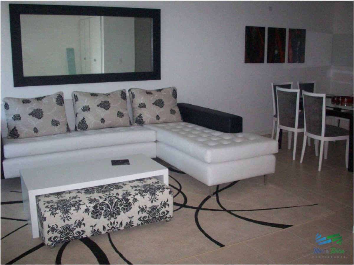 Apartamento de 2 dormitorios con vista al mar ,Punta del Este