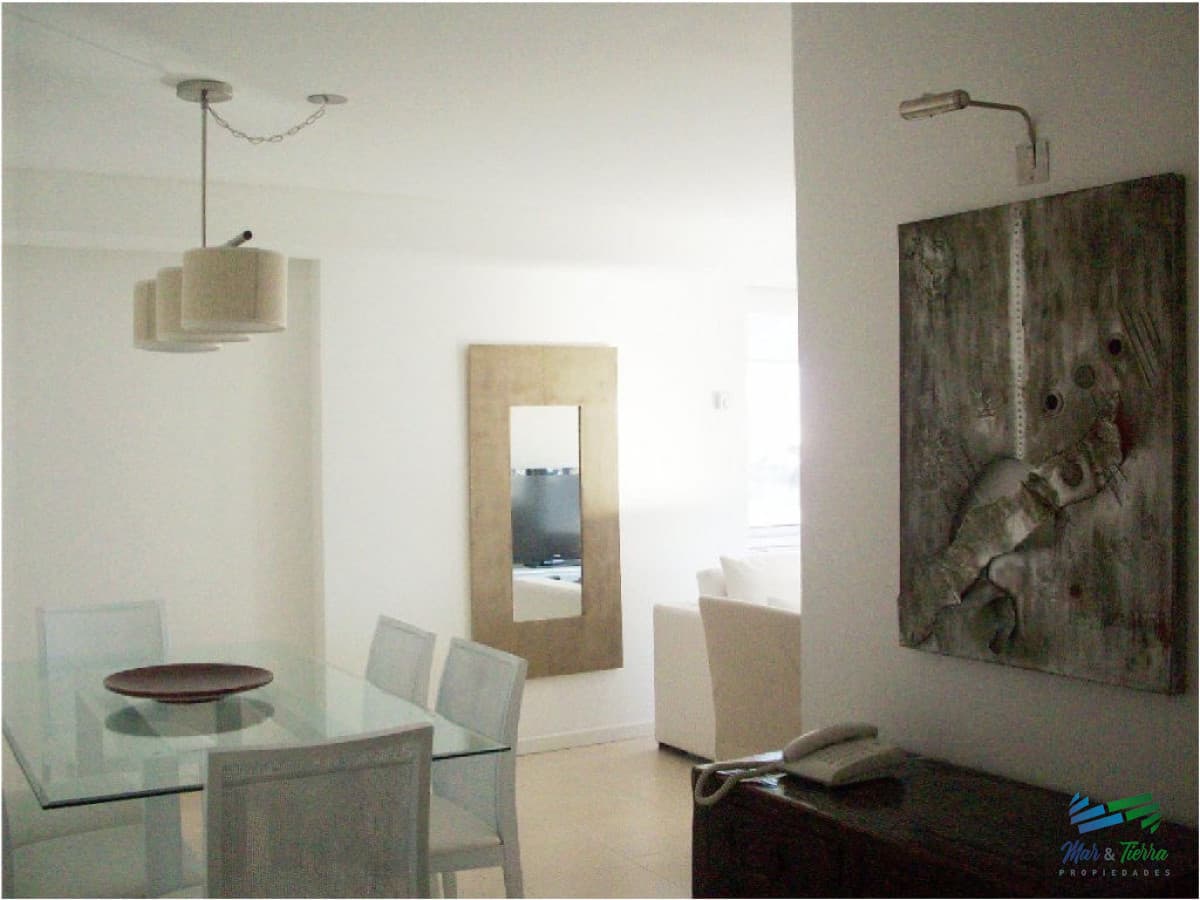 Apartamento de 2 dormitorios con excelente vista,Punta del Este
