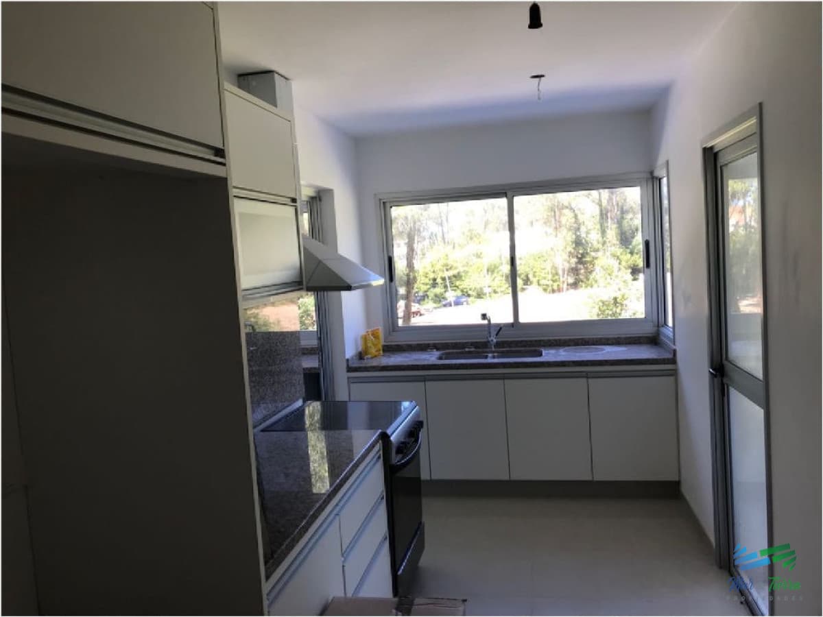 Apartamento en RincÃ³n del Indio, 3 dormitorios *