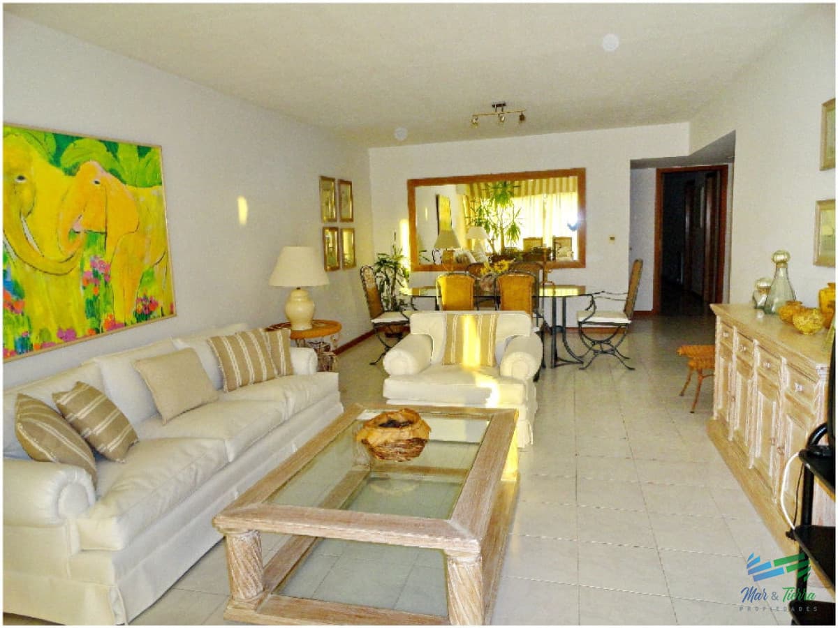 Espectacular Apartamento en Península, primera línea sobre rambla de la mansa