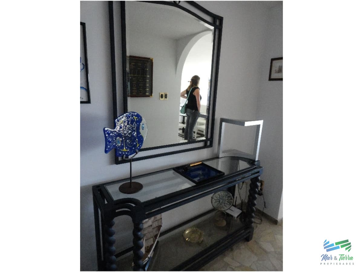 En Venta...Hermoso Apartamento en una de las torres tradicionales de la mansa!