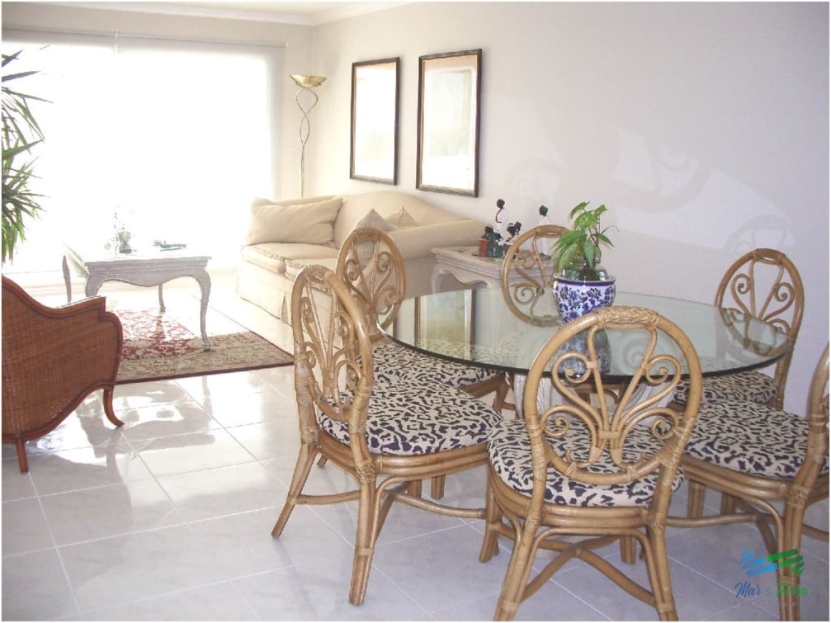 En alquiler y venta.. primera línea playa mansa!!!