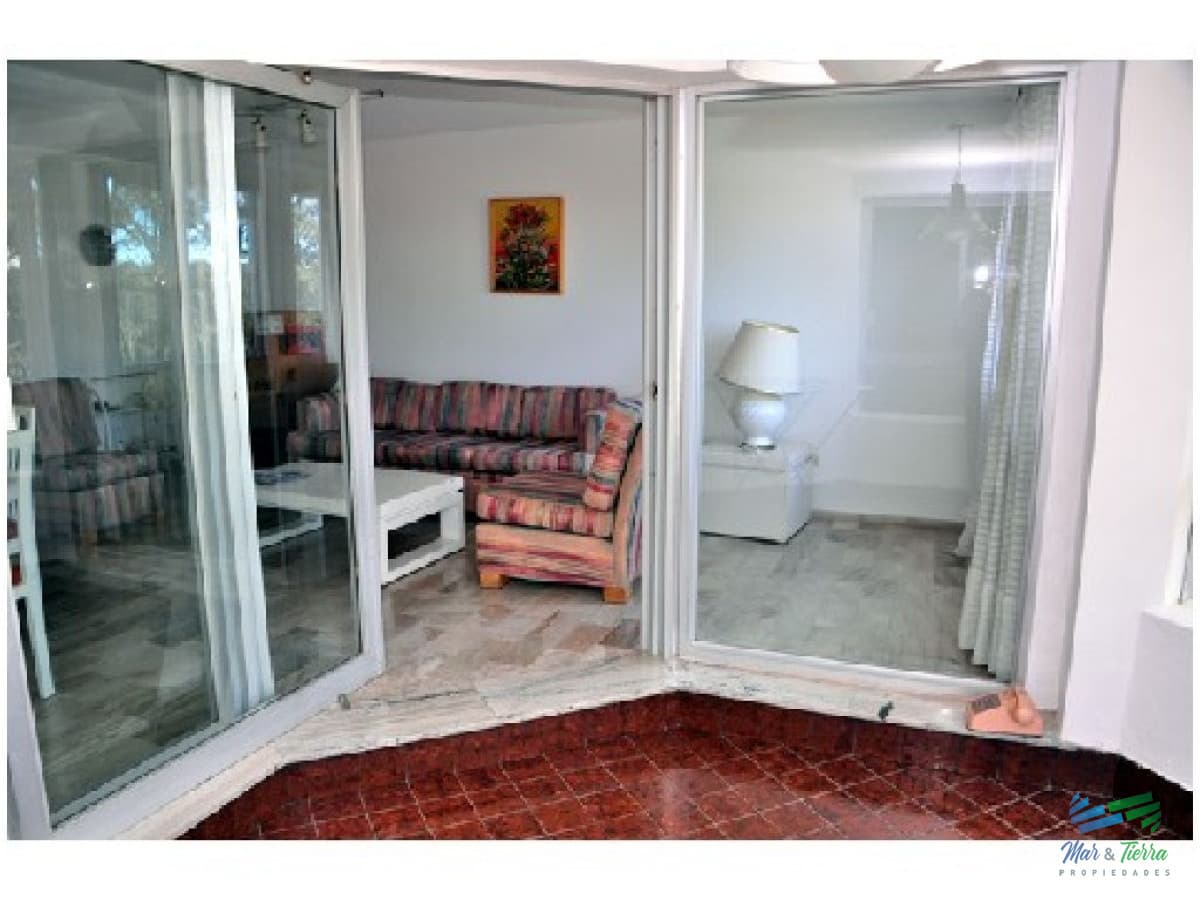 APARTAMENTO EN VENTA! Muy lindo apartamento ubicado sobre Roosvelt.