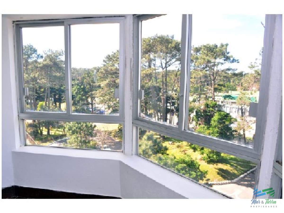 APARTAMENTO EN VENTA! Muy lindo apartamento ubicado sobre Roosvelt.