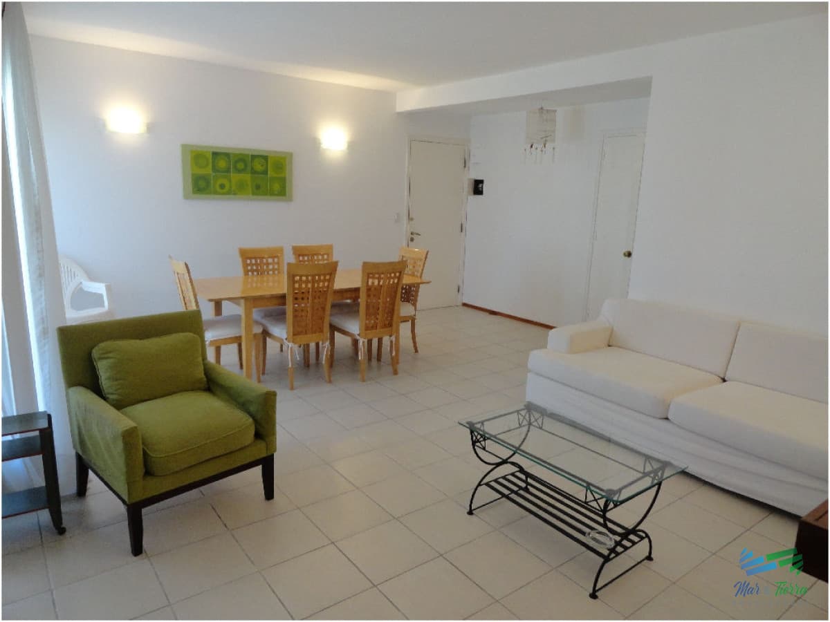 Apartamento en Peninsula, 3 dormitorios *
