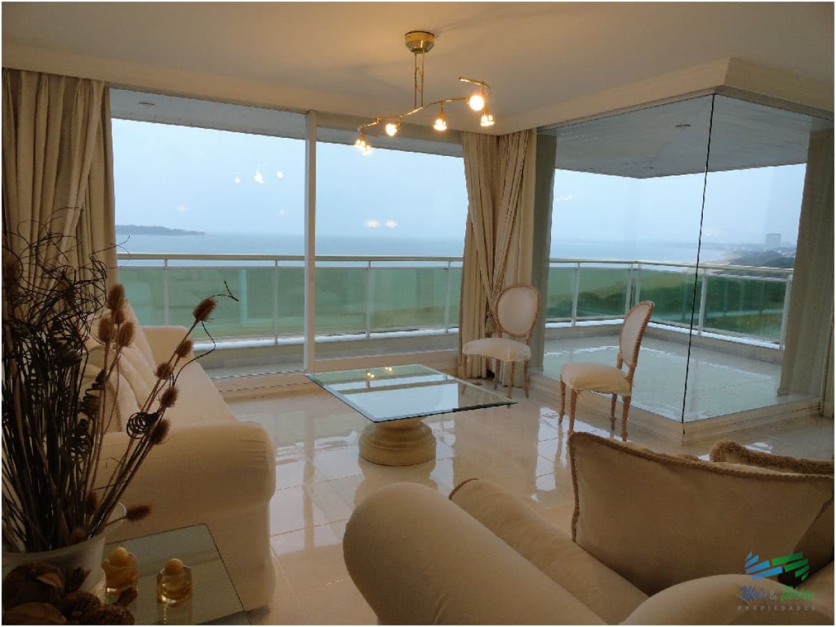 Apartamento en Mansa, 3 dormitorios *