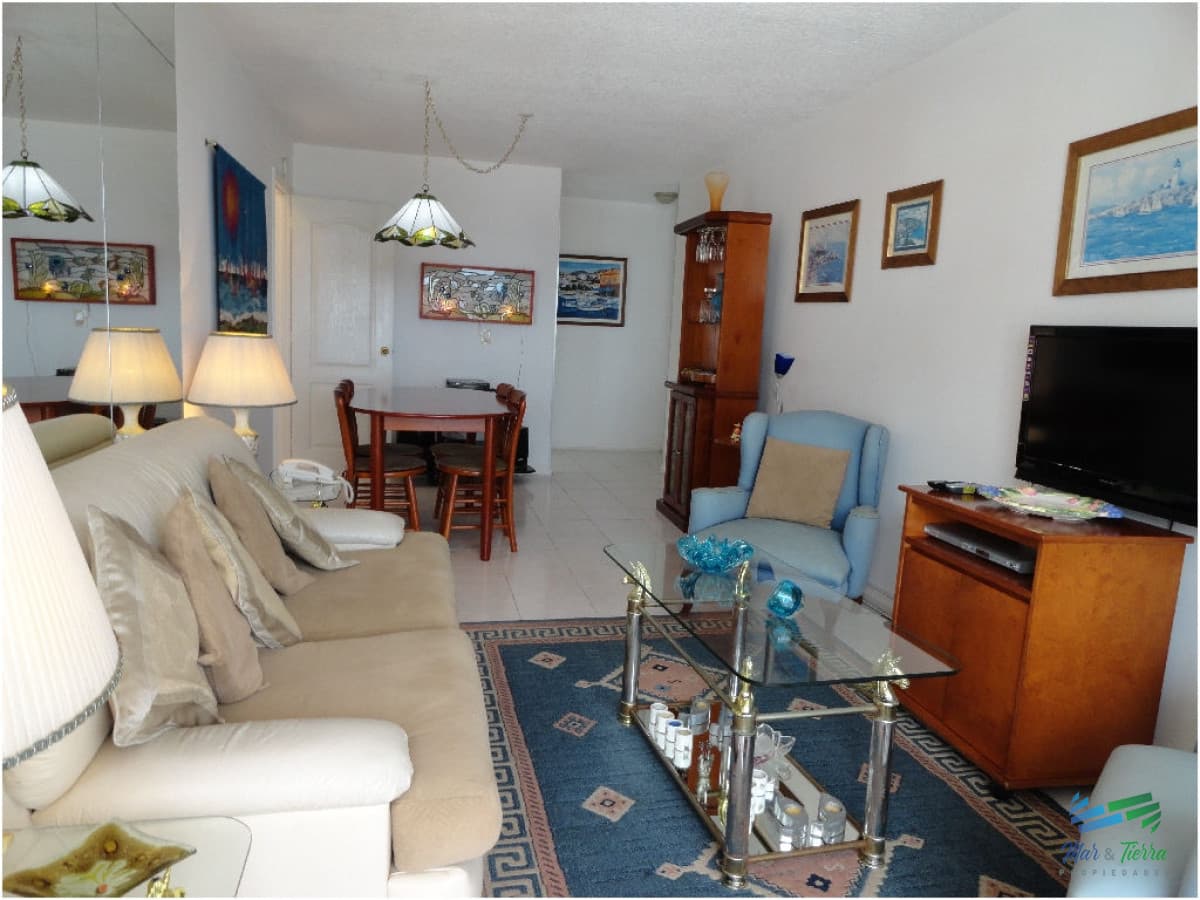 Apartamento en Brava, 2 dormitorios *