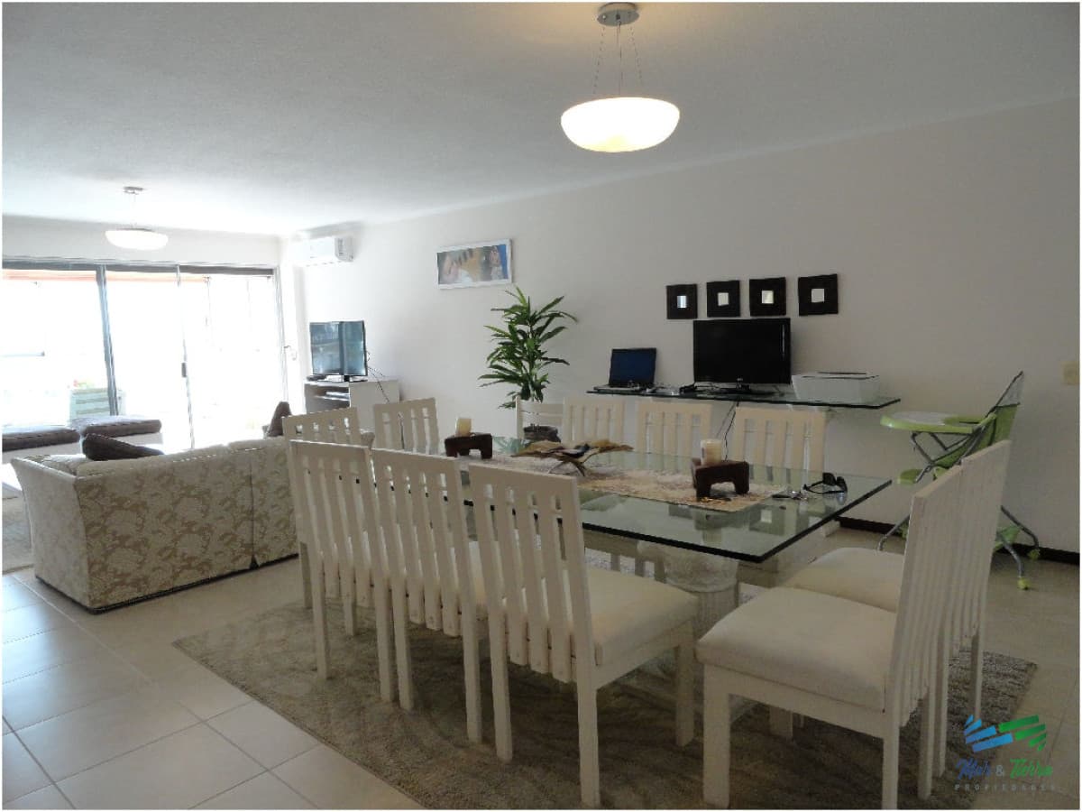Apartamento en Mansa, 3 dormitorios *