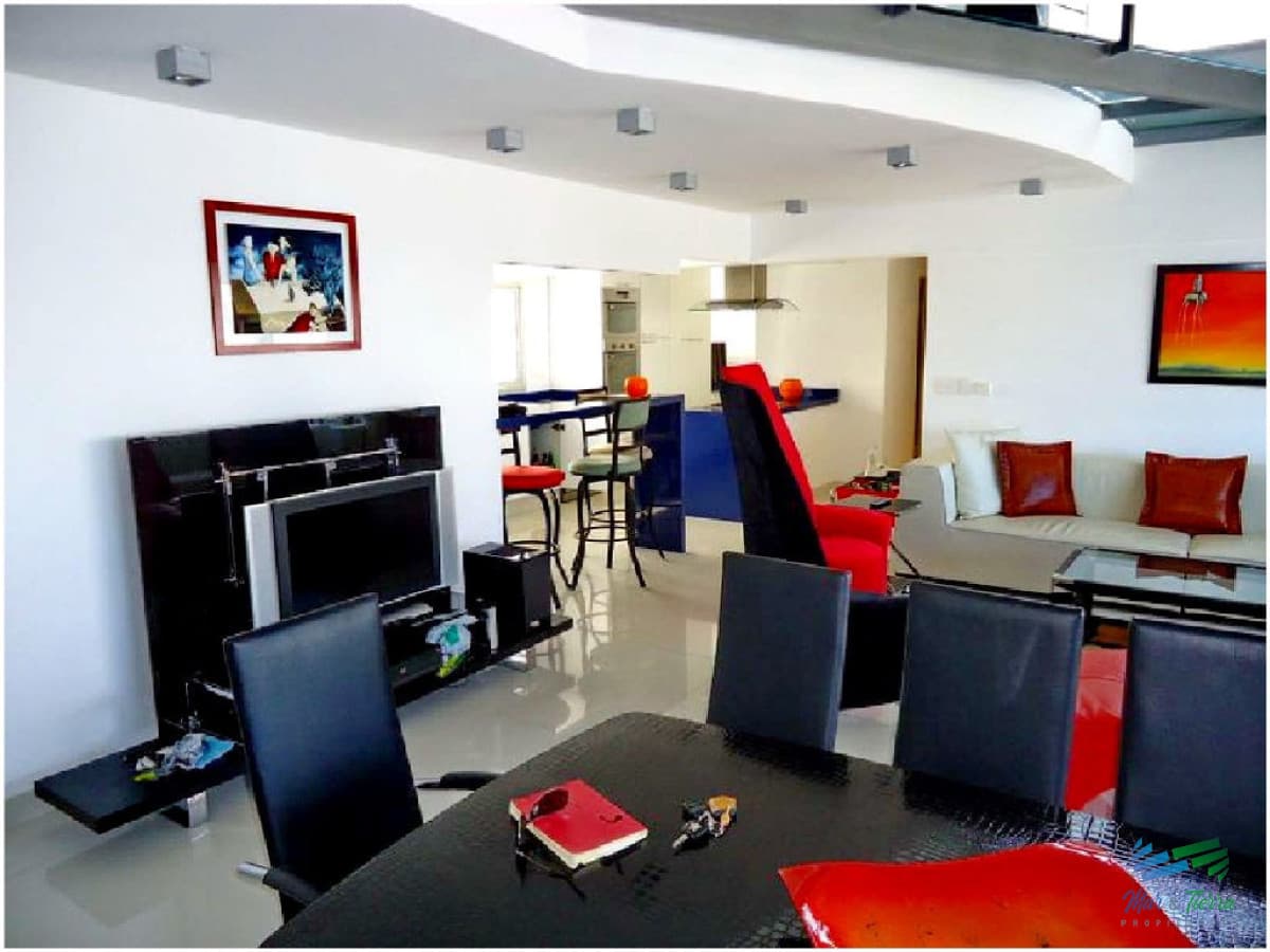 Apartamento en Brava, 3 dormitorios *