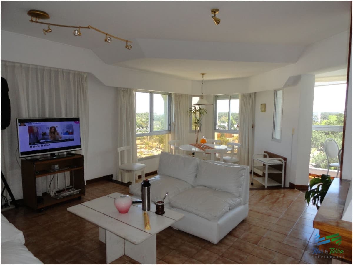 Apartamento en Roosevelt, 2 dormitorios *