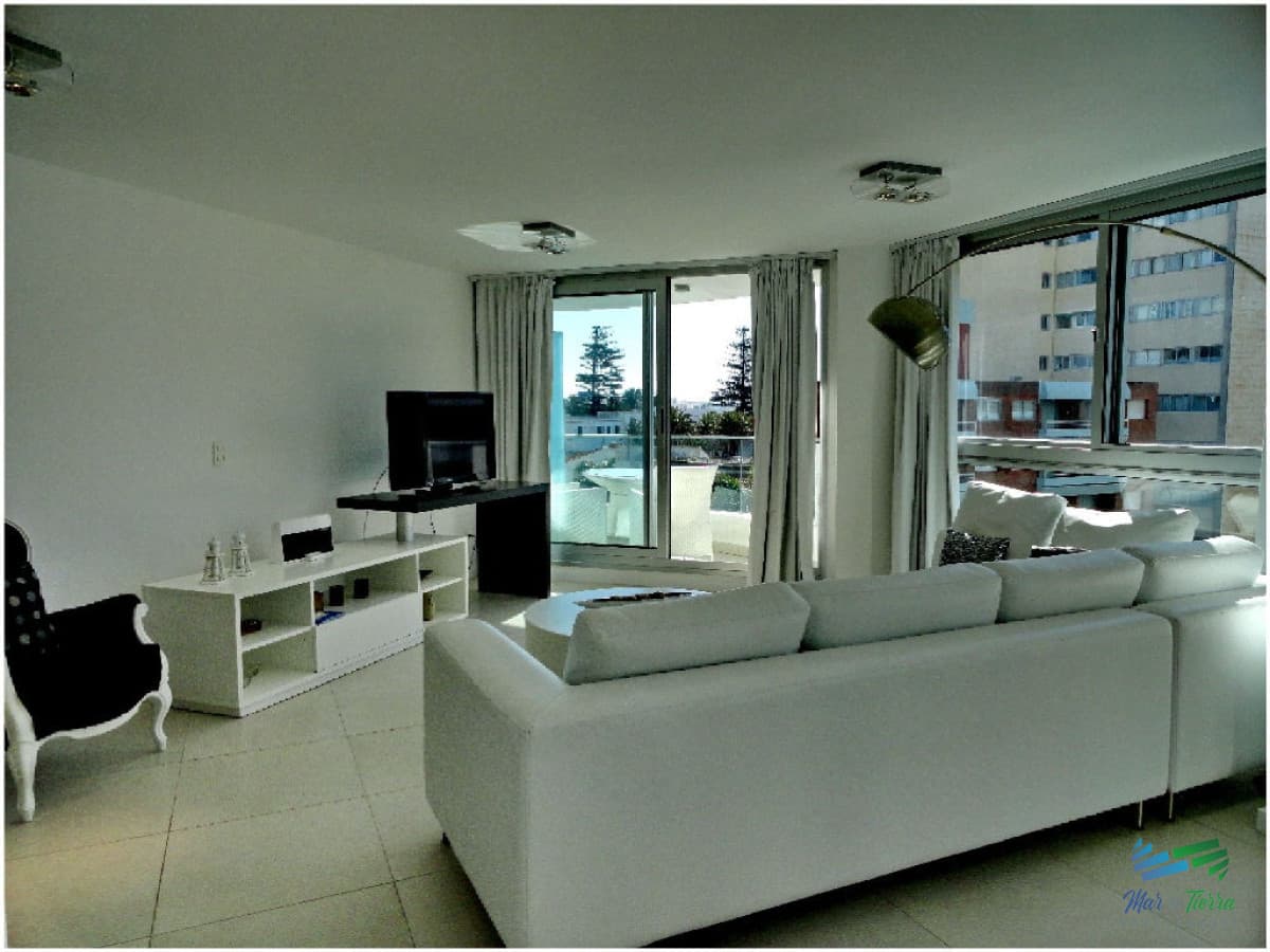 Apartamento en Peninsula, 2 dormitorios *