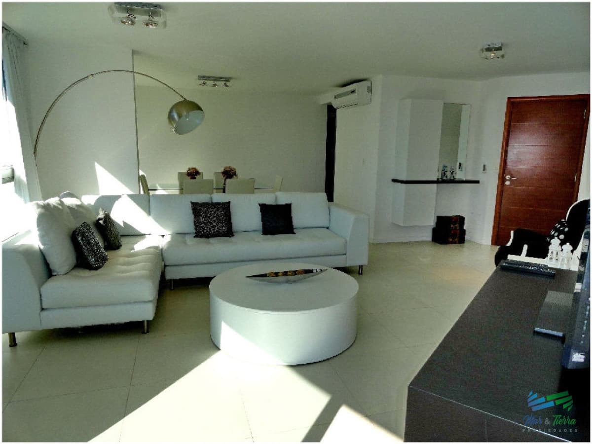 Apartamento en Peninsula, 2 dormitorios *