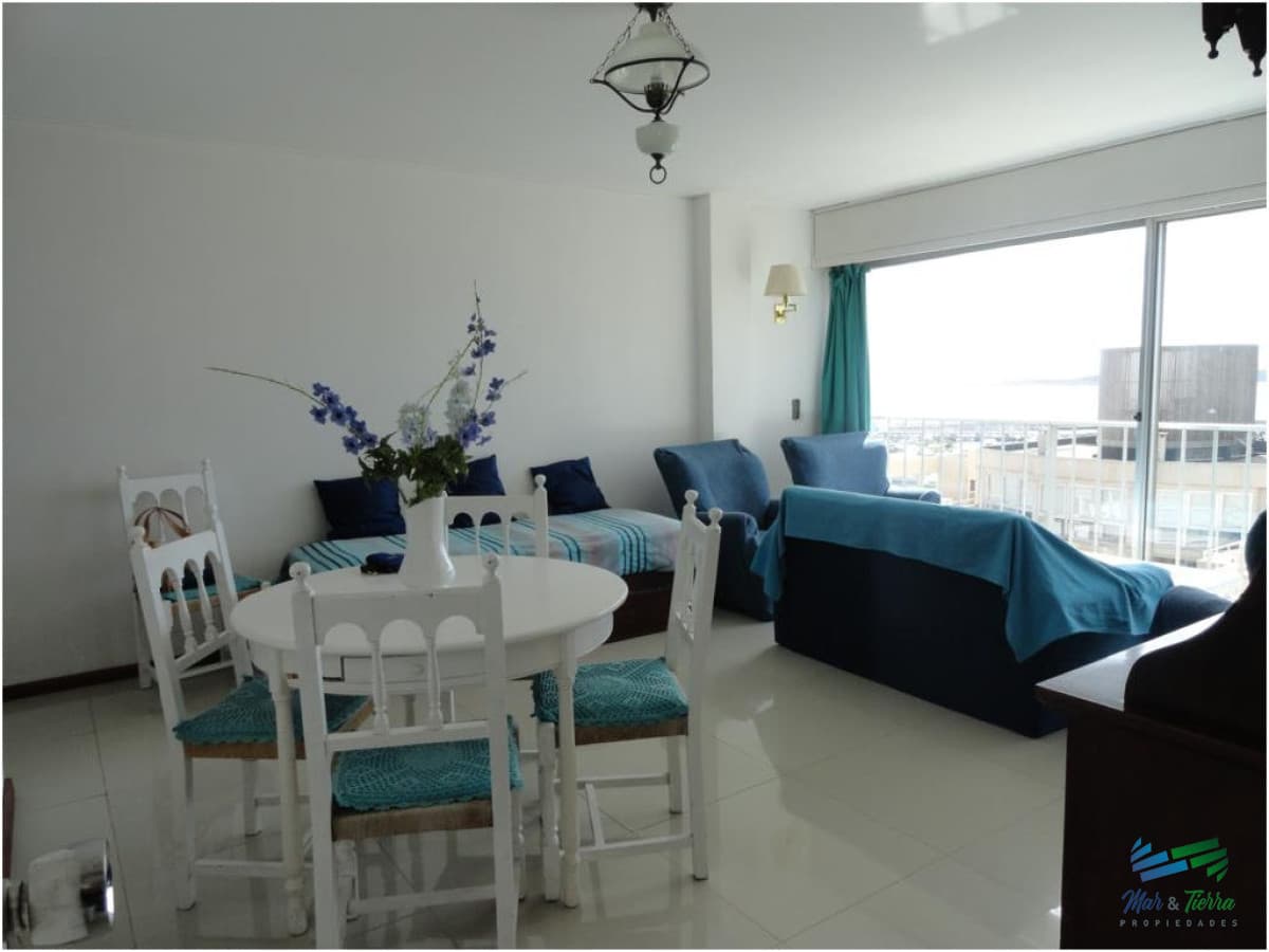 Apartamento en Peninsula, 2 dormitorios *