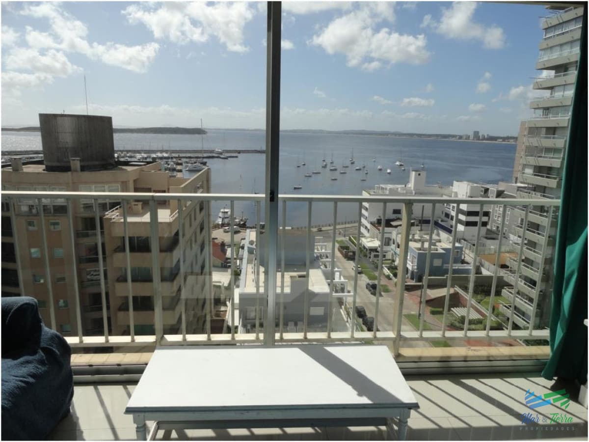 Apartamento en Peninsula, 2 dormitorios *