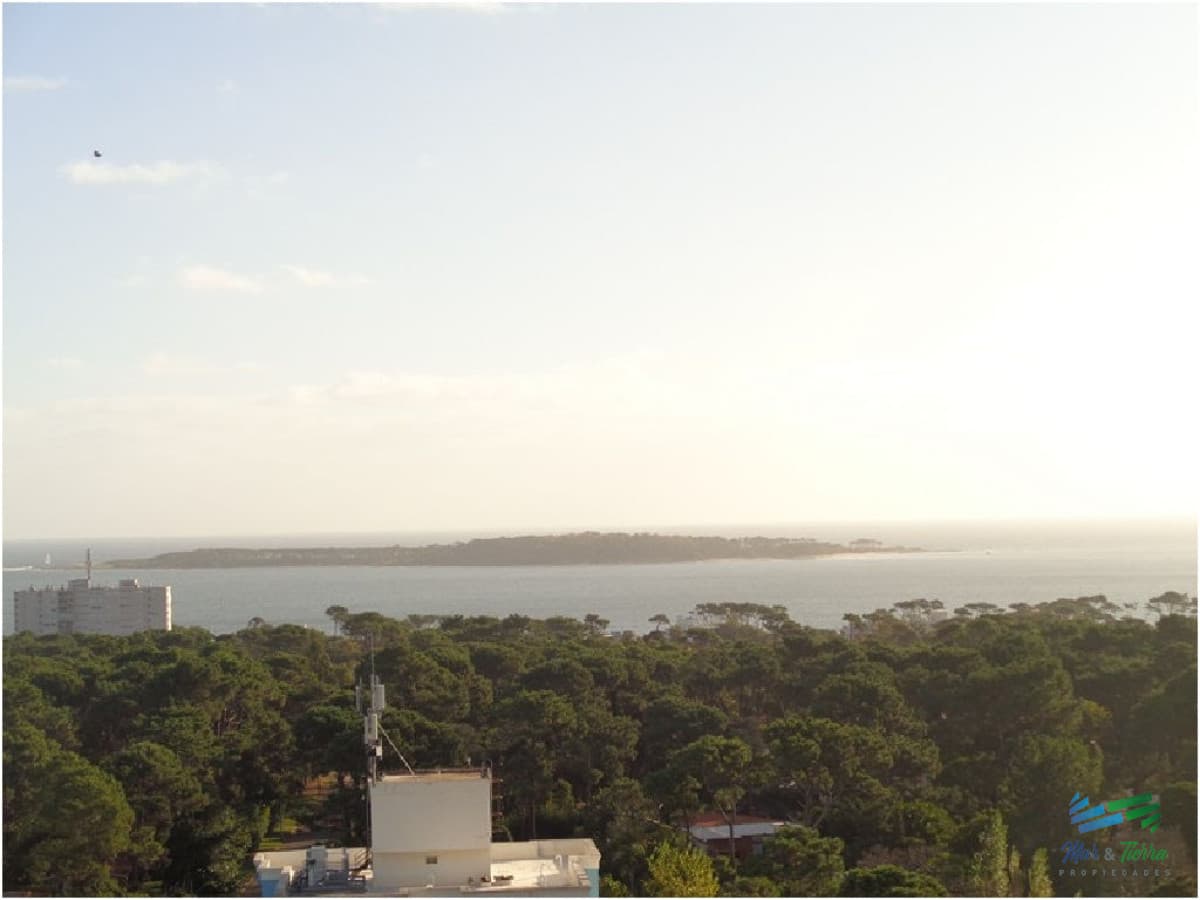 Apartamento en Roosevelt, 3 dormitorios *