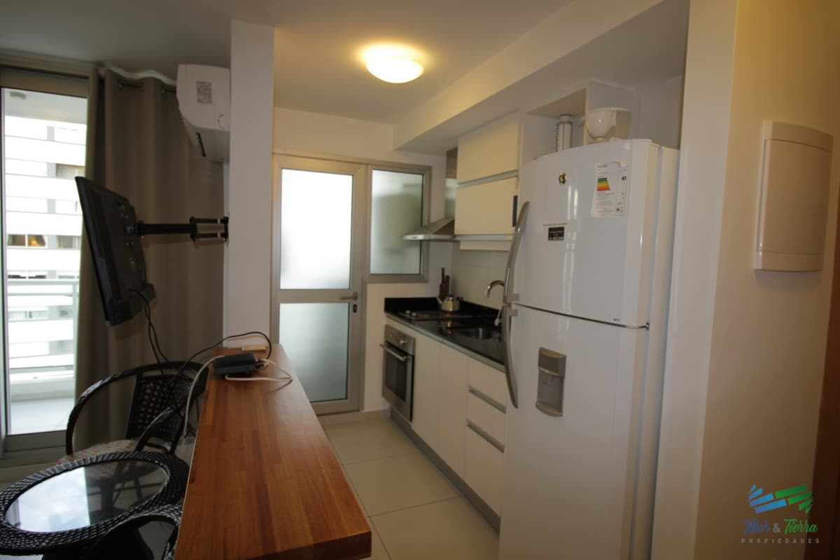 Imperdible oportunidad en venta!!! 1 dormitorio en av. Roosevelt, Punta del Este