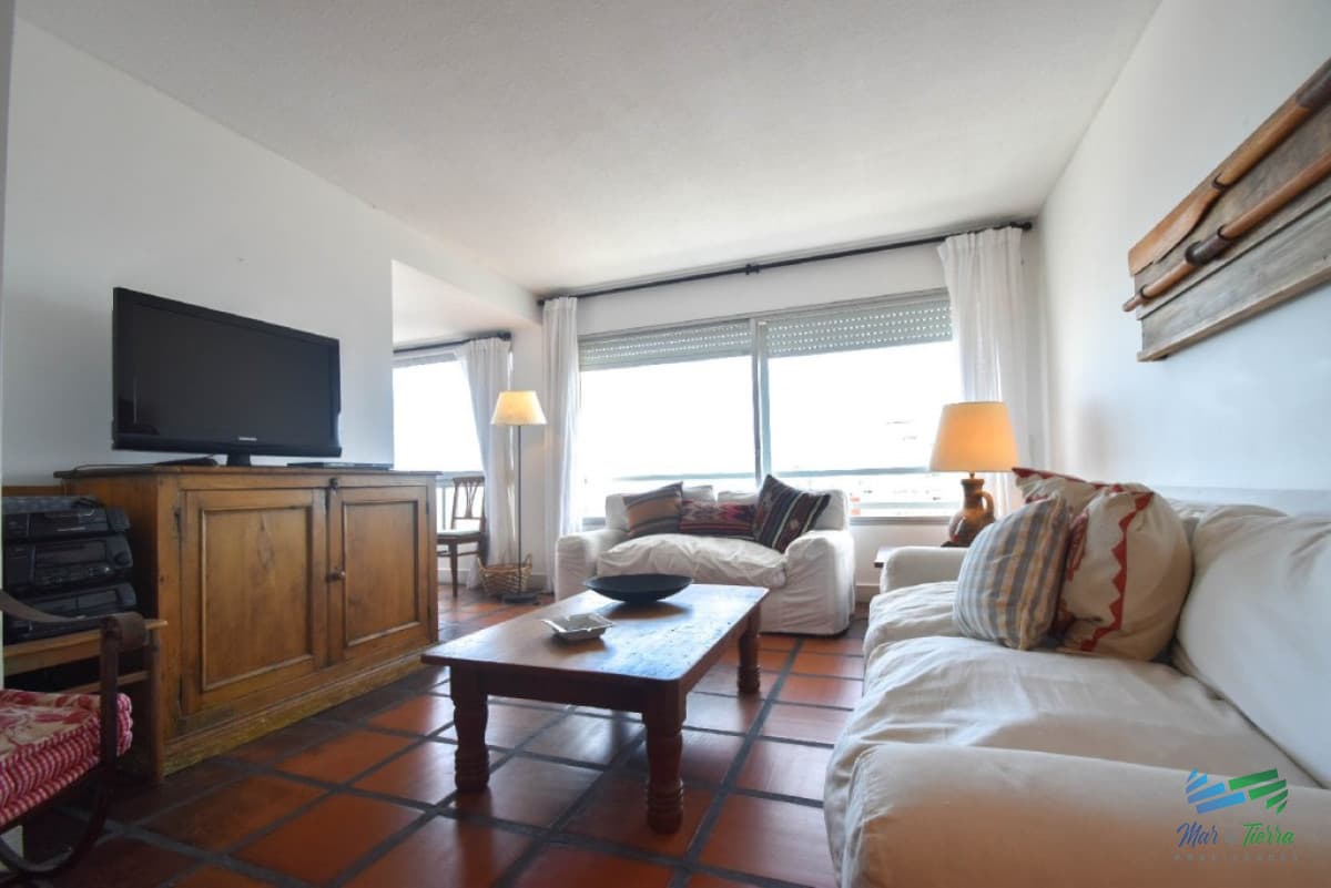 Apartamento de 3 dormitorios con vista al mar ,Punta del Este