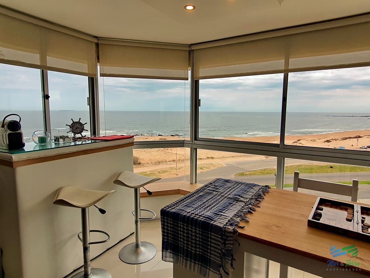 Apartamento en Brava, 2 dormitorios *
