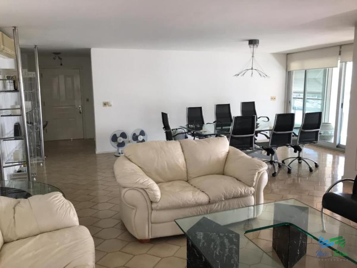 Vendo apartamento 4 dormitorios frente al puerto, con la mejor vista, Peninsula, Punta del Este.