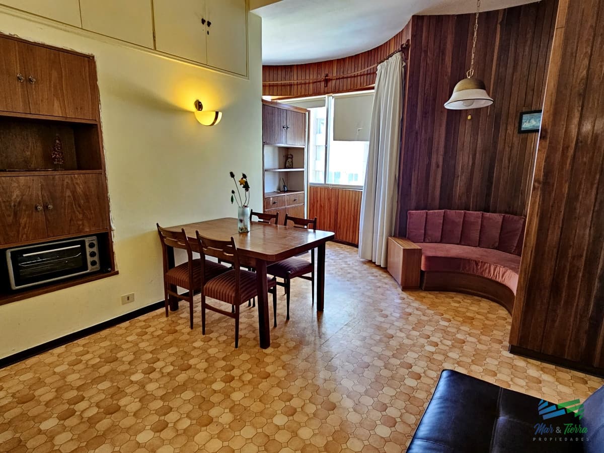 Venta apartamento 1 dormitorio en península de Punta del este a pasos de playa Mansa playa Brava