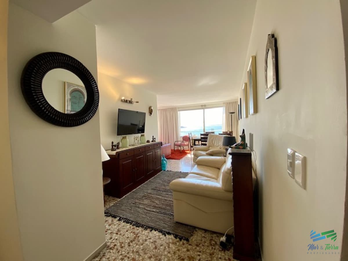 Apartamento en Punta del Este, Península, dos dormitorios, con gran vista