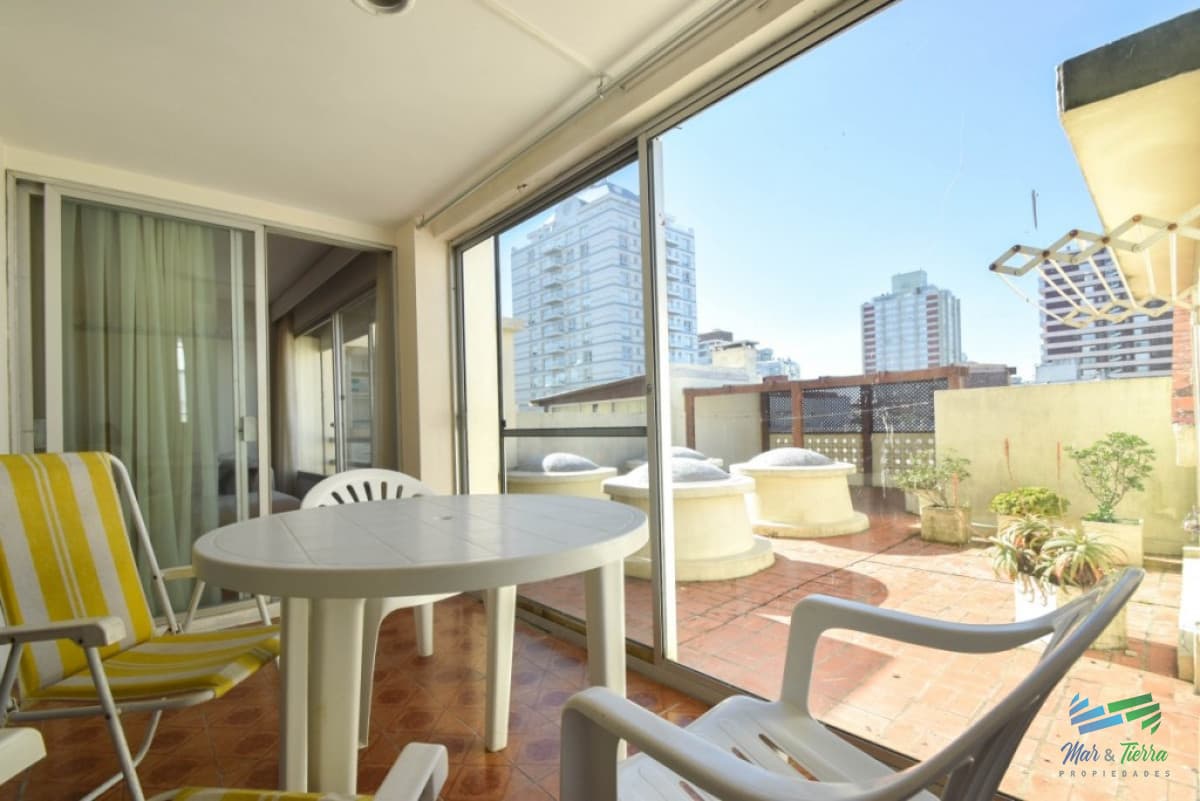 Apartamento de 2 dormitorios ,Punta del Este