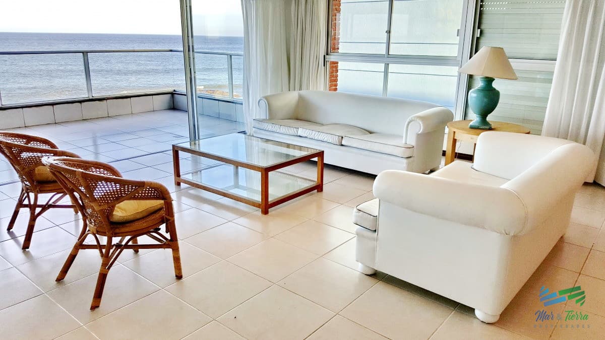 Vendo apartamento 3 dormitorios, frente al mar en Peninsula, Punta del Este