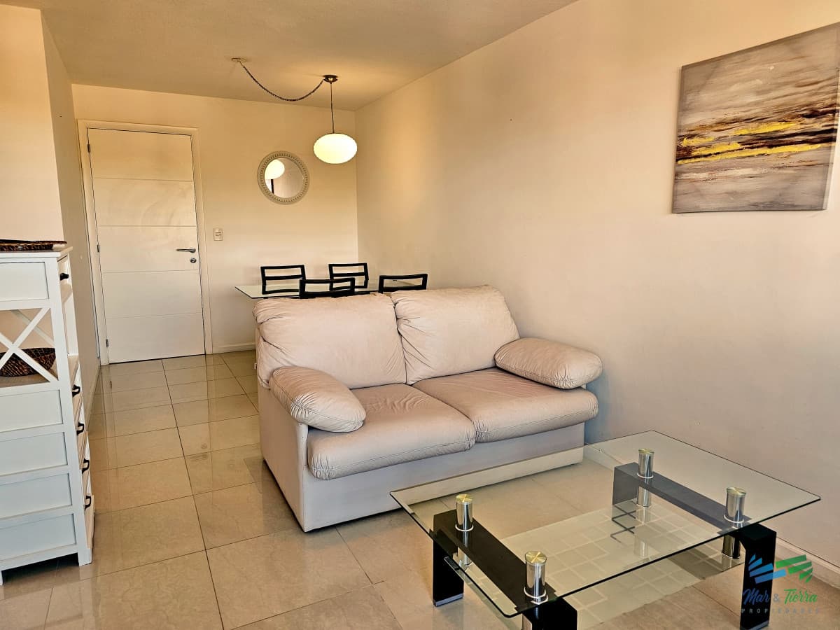 En venta apartamento 1 dormitorio con servicios en Roosevelt, Punta del Este