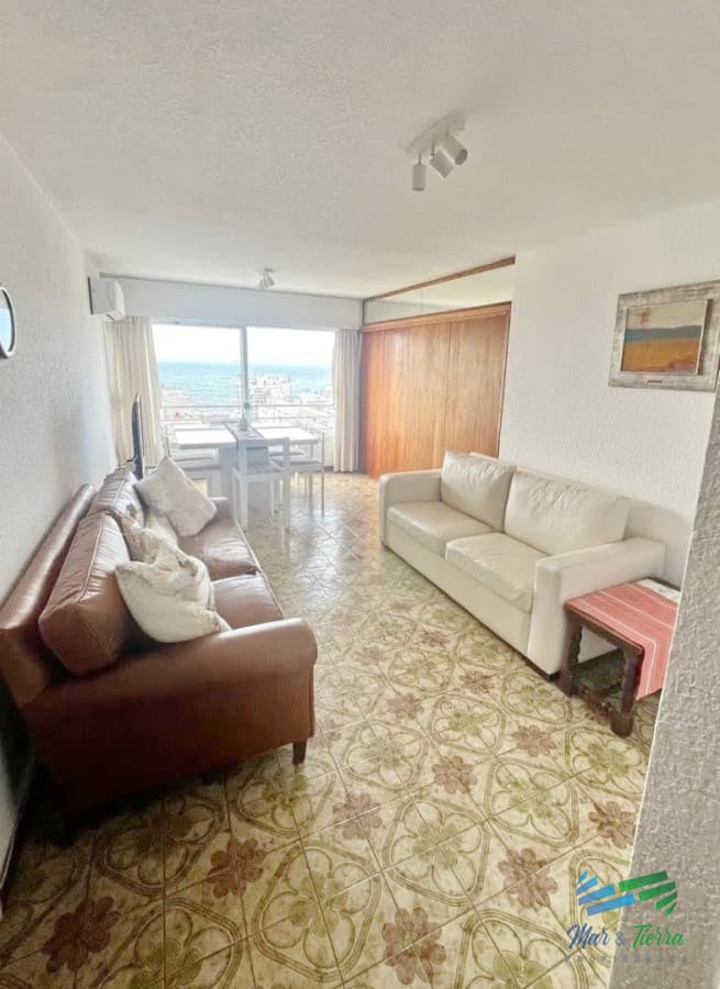 Venta de apartamento 2 y medio dormitorios en la península Punta del este