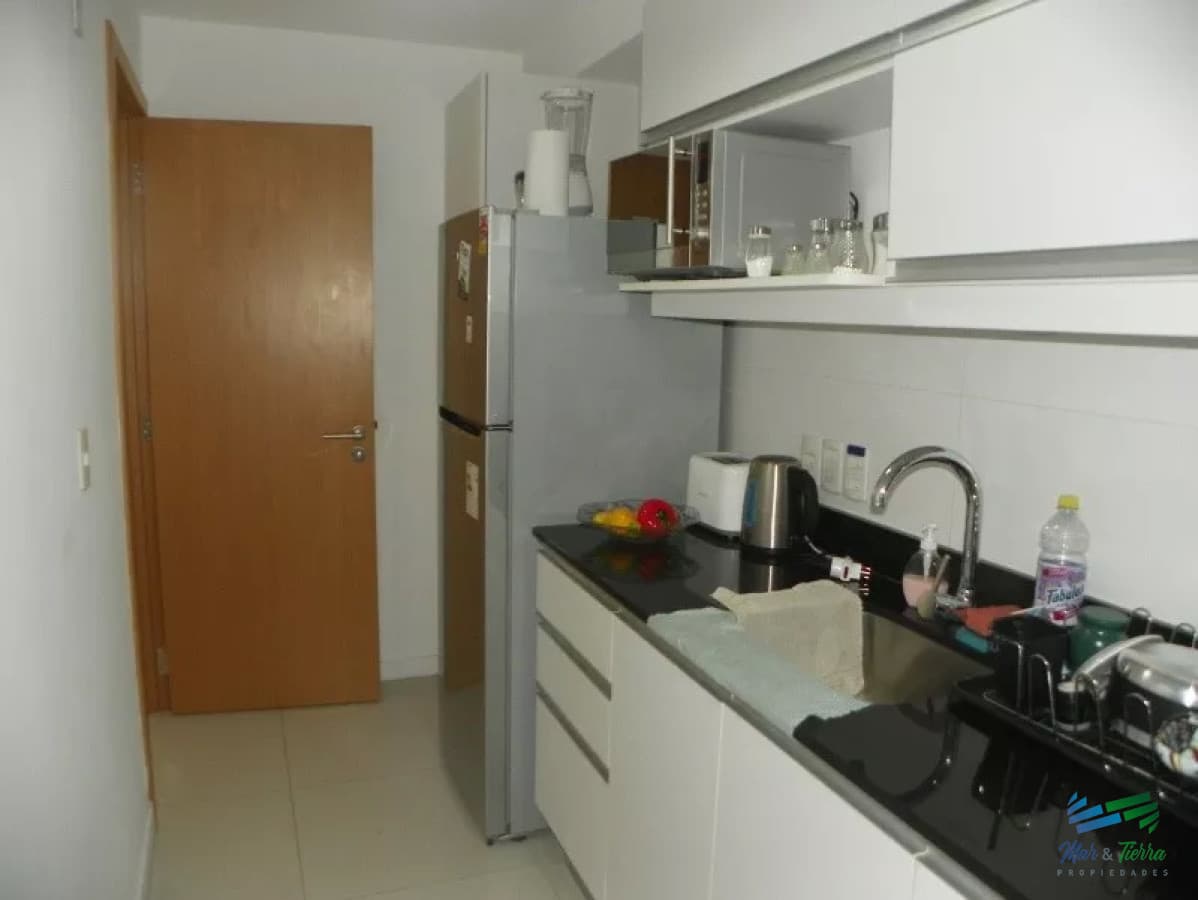 Apartamento en edificio con excelentes servicios en venta, zona Roosevelt, Punta del Este