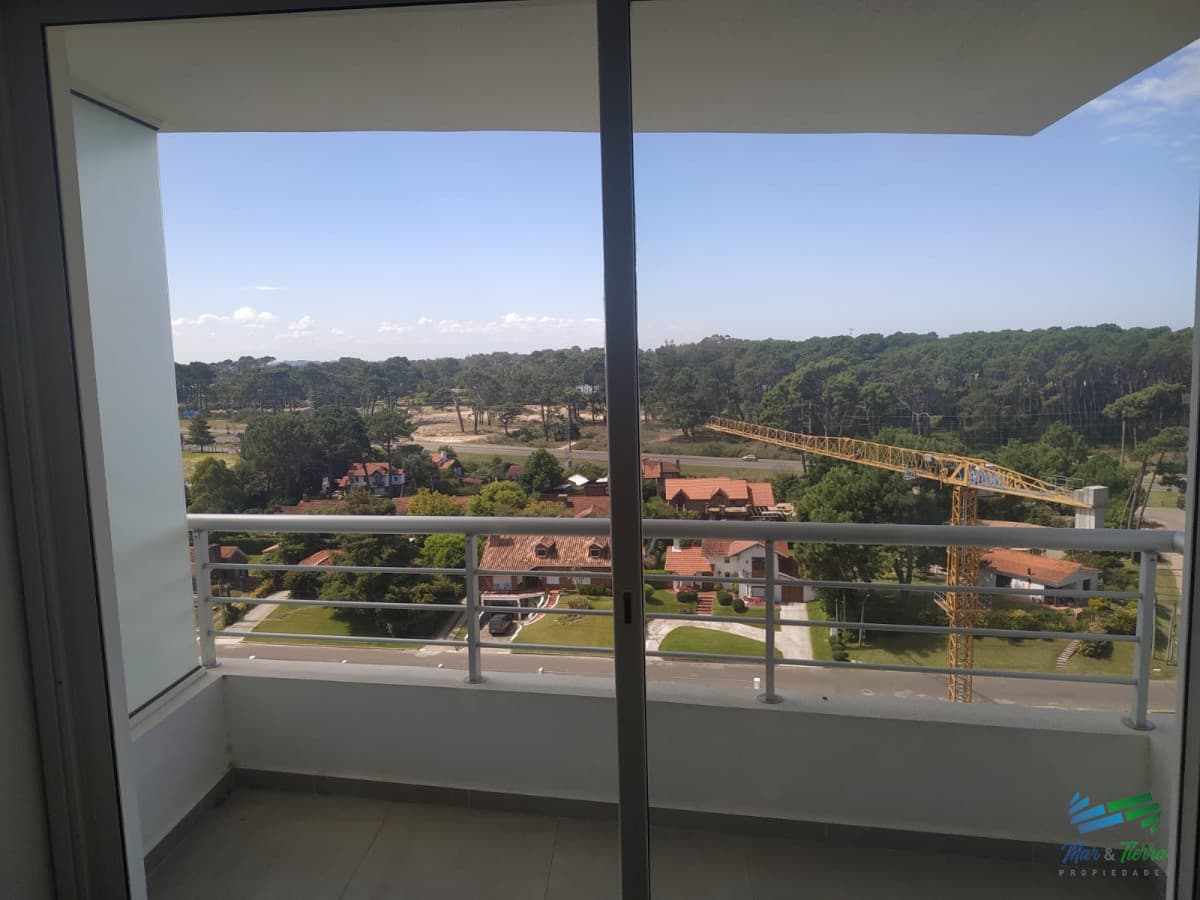 En venta apartamento a estrenar, 2 dormitorios con servicios en Roosevelt, Punta del Este