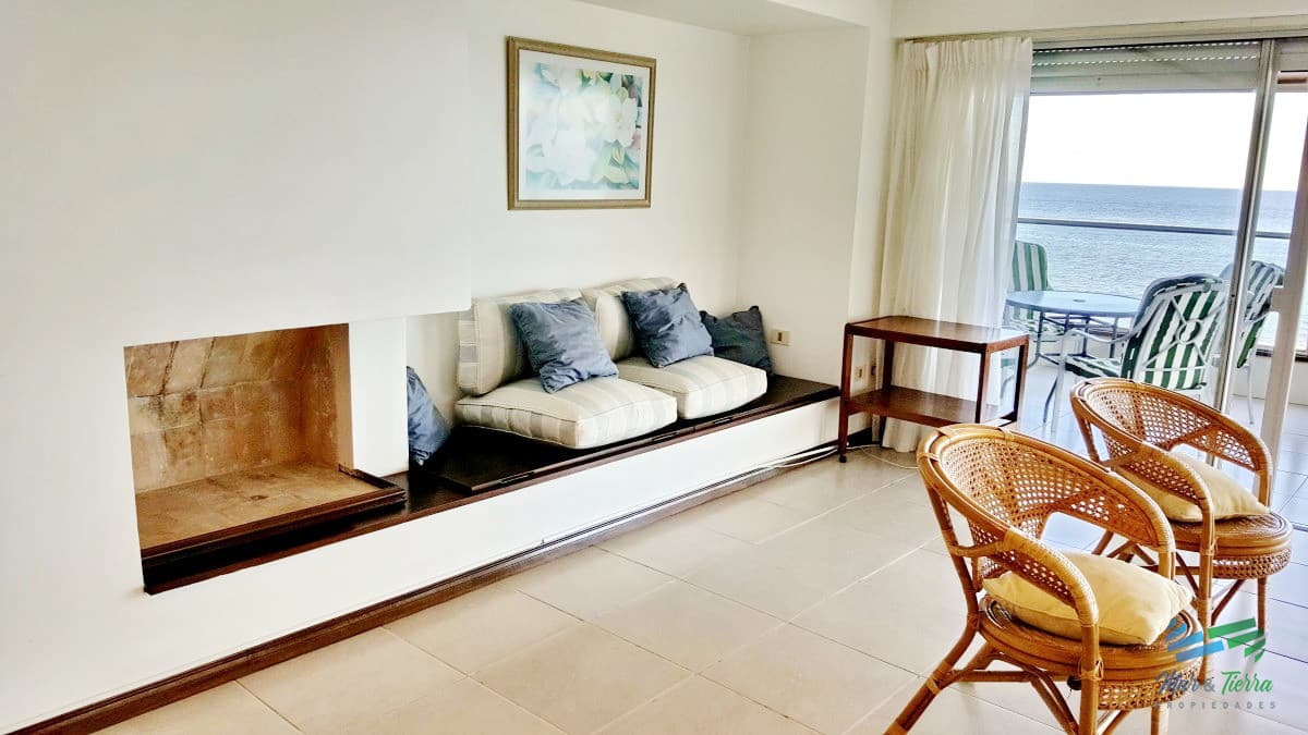 Vendo apartamento 3 dormitorios, frente al mar en Peninsula, Punta del Este