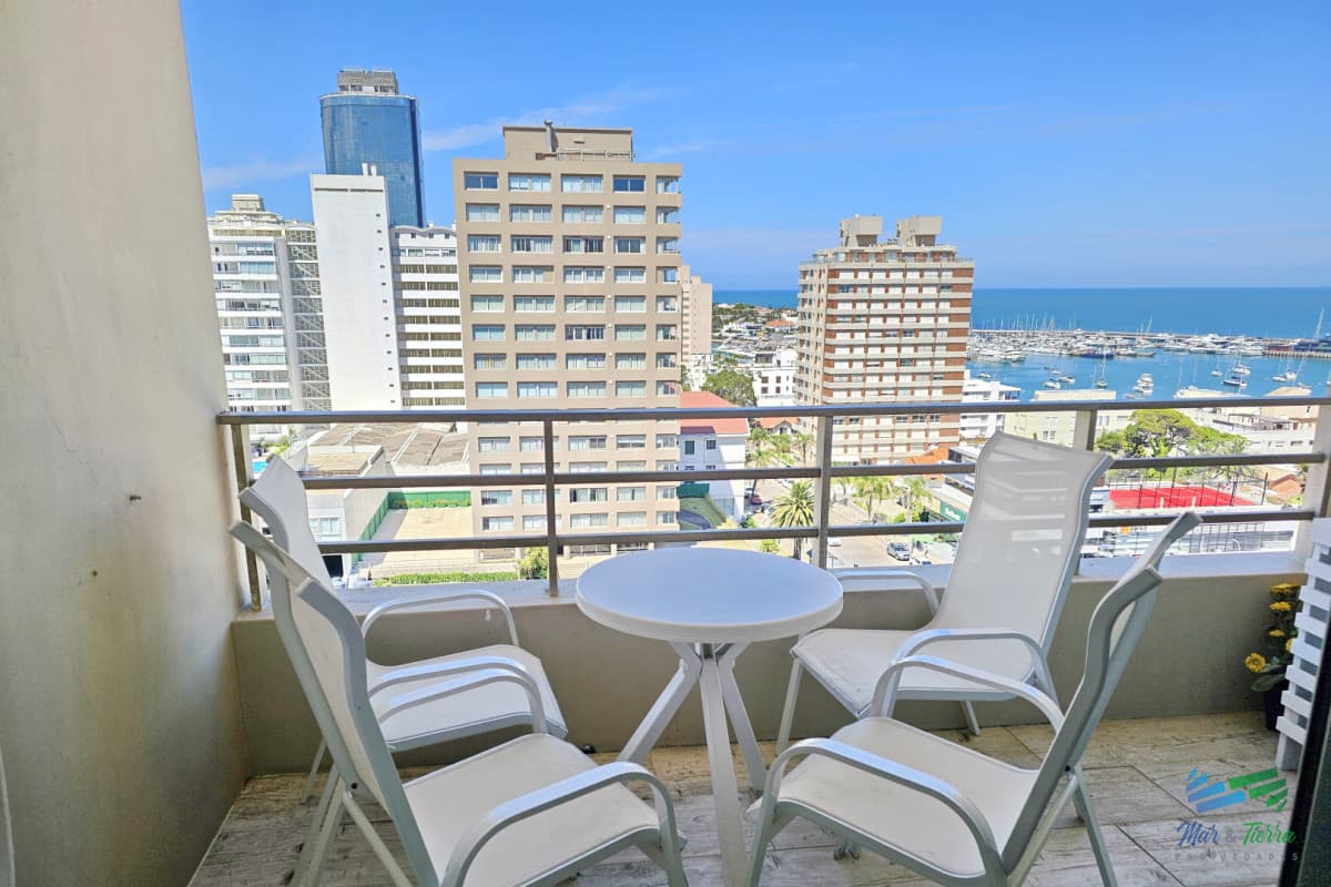 APARTAMENTO 2 DORMITORIOS, VISTA AL PUERTO DE PUNTA DEL ESTE, PENÍNSULA