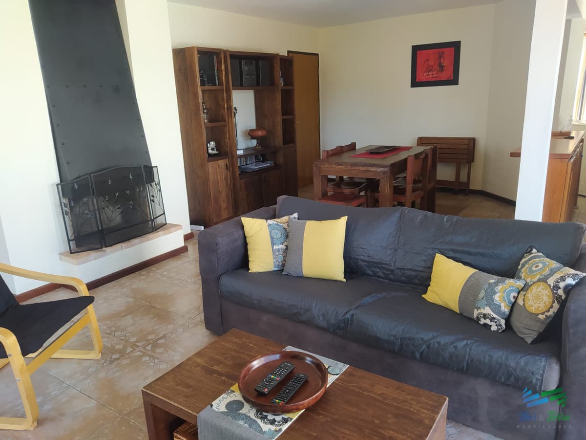 Apartamento tipo Penthouse de 3 dormitorios, Playa Mansa, Punta del Este