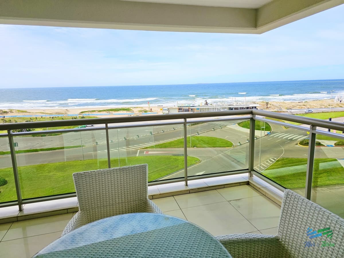 Alquiler temporada 2026, frente a la playa, facil acceso, full amenities.