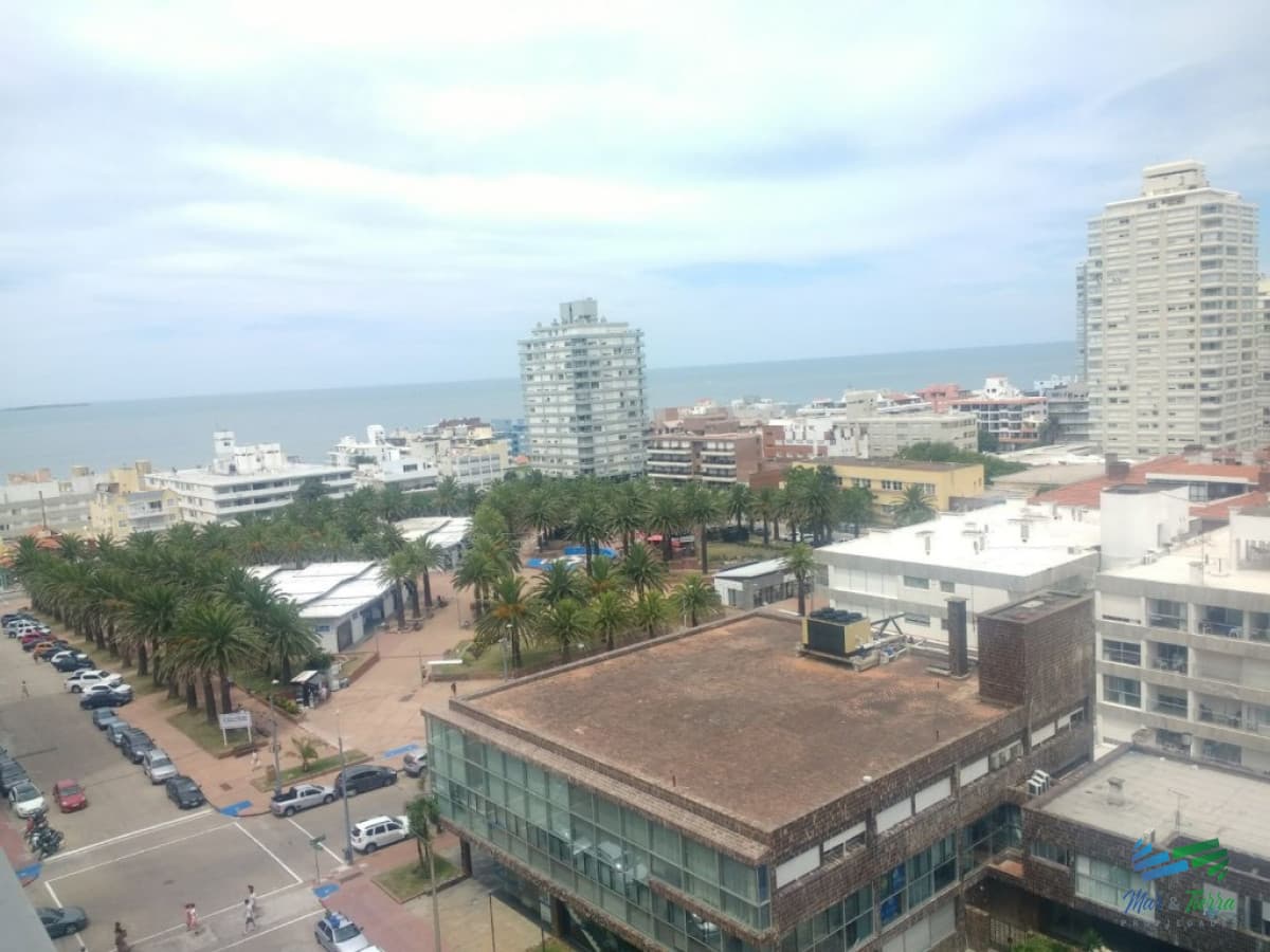 Monoambiente con vista al mar!