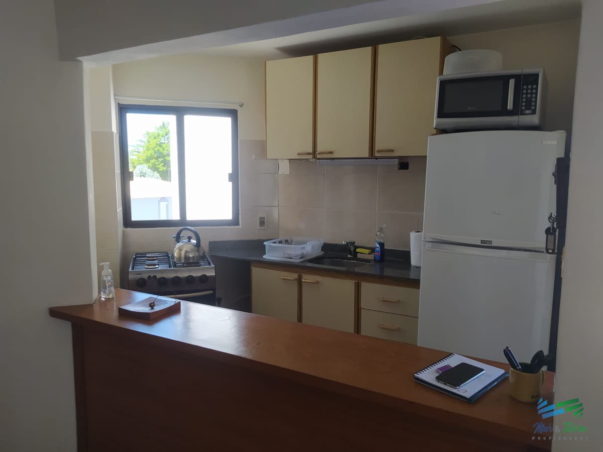 Apartamento tipo Penthouse de 3 dormitorios, Playa Mansa, Punta del Este